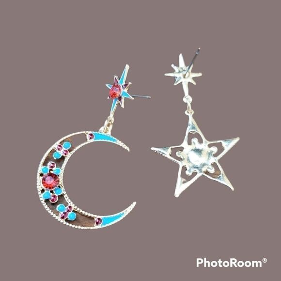 STAR & MOON Assemetrical rhinestone earrings lunar celestial - Picture 2 of 6